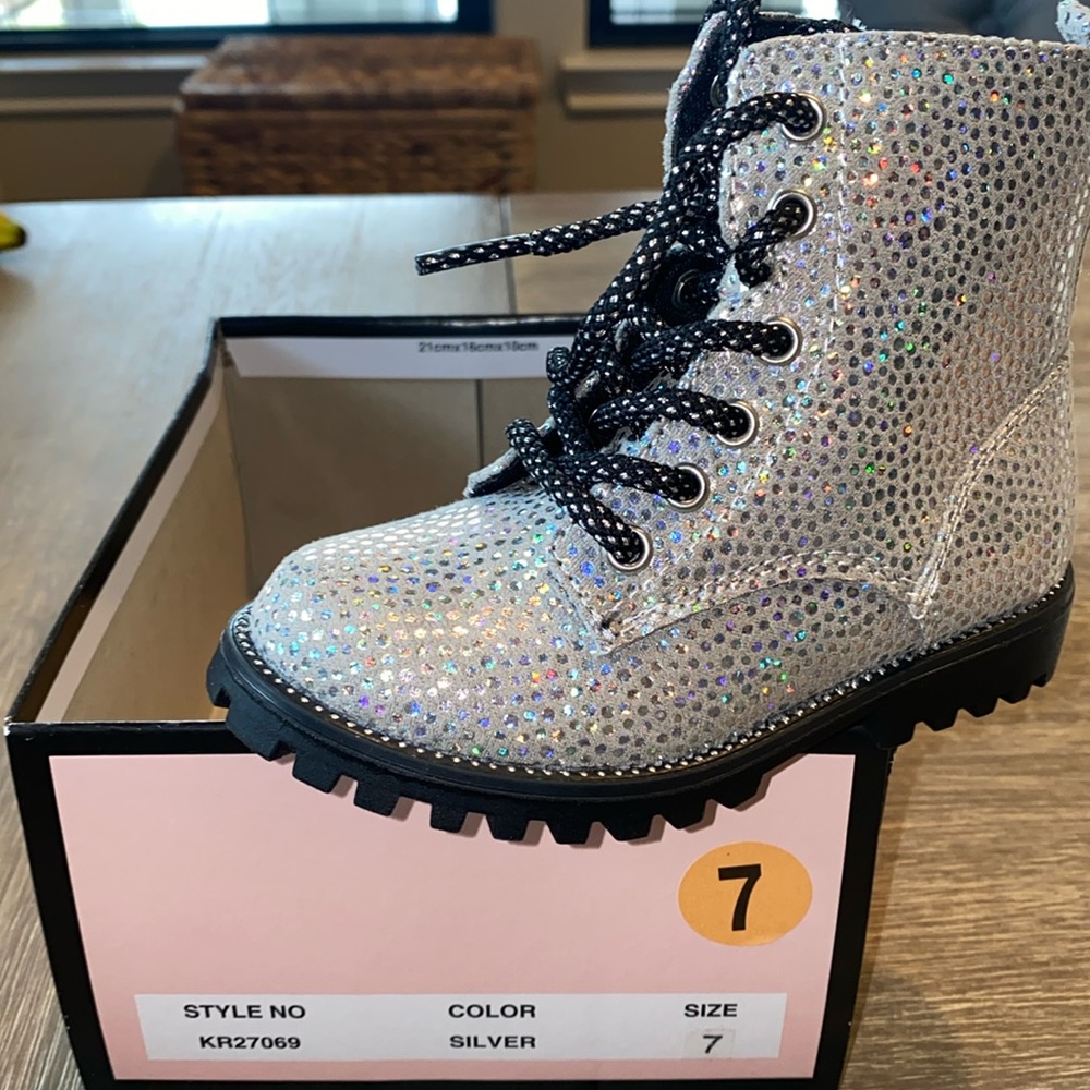 Cynthia Rowley toddler boots
